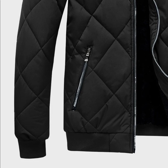 Men’s Black Quilted Bomber Jacket - Picture 5 of 6